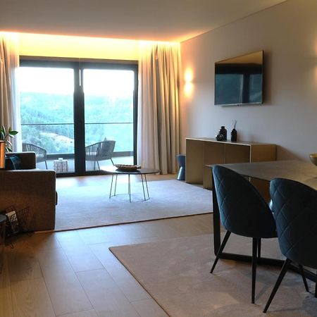 Mw Douro Wine & Spa ซานตามาร์ตาเดเปนาเกียว ภายนอก รูปภาพ A suite at the hotel