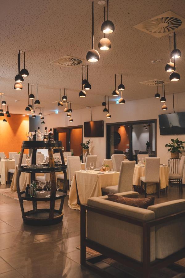 Mw Douro Wine & Spa ซานตามาร์ตาเดเปนาเกียว ภายนอก รูปภาพ Restaurant