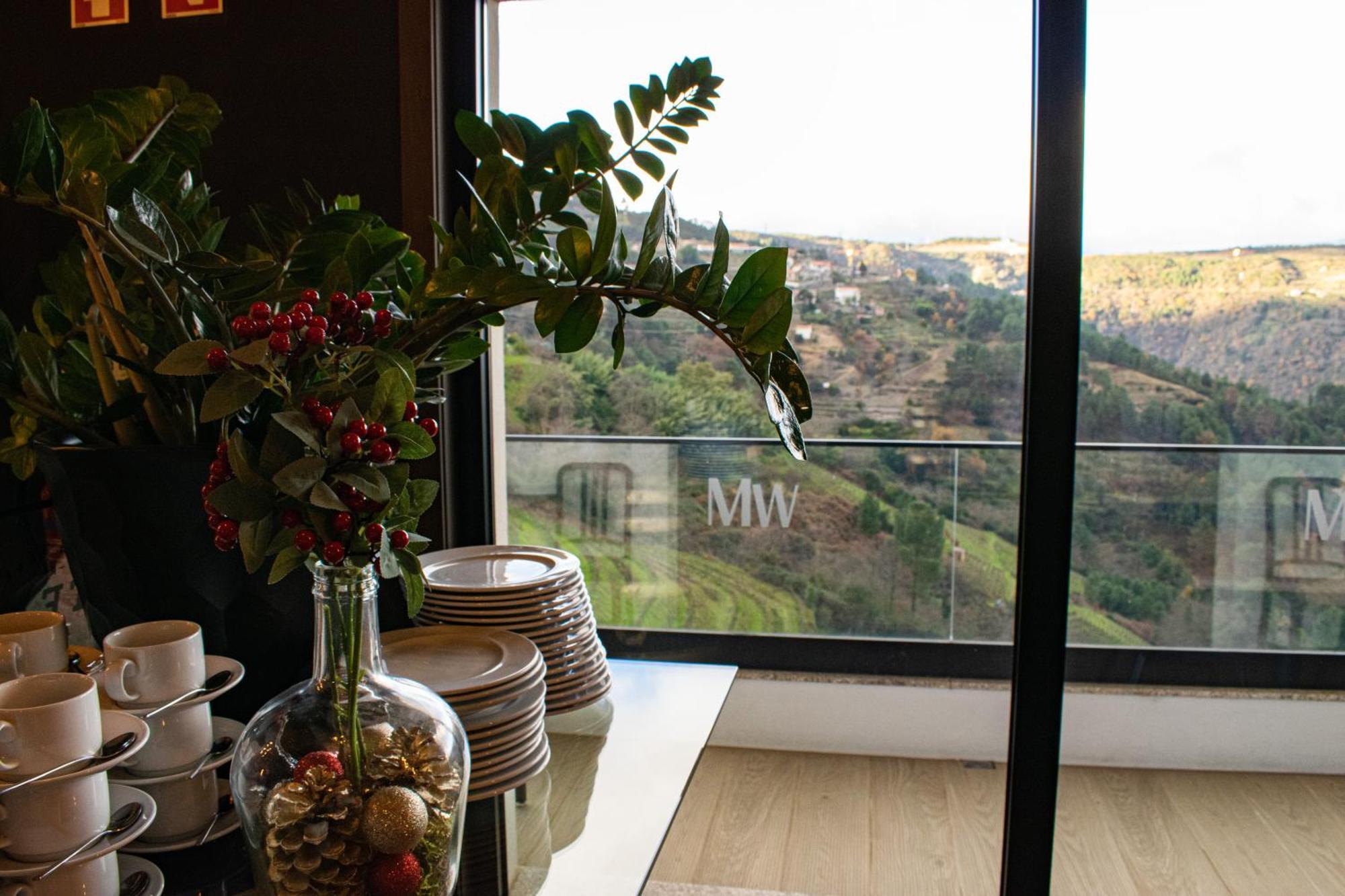 Mw Douro Wine & Spa ซานตามาร์ตาเดเปนาเกียว ภายนอก รูปภาพ View from the kitchen