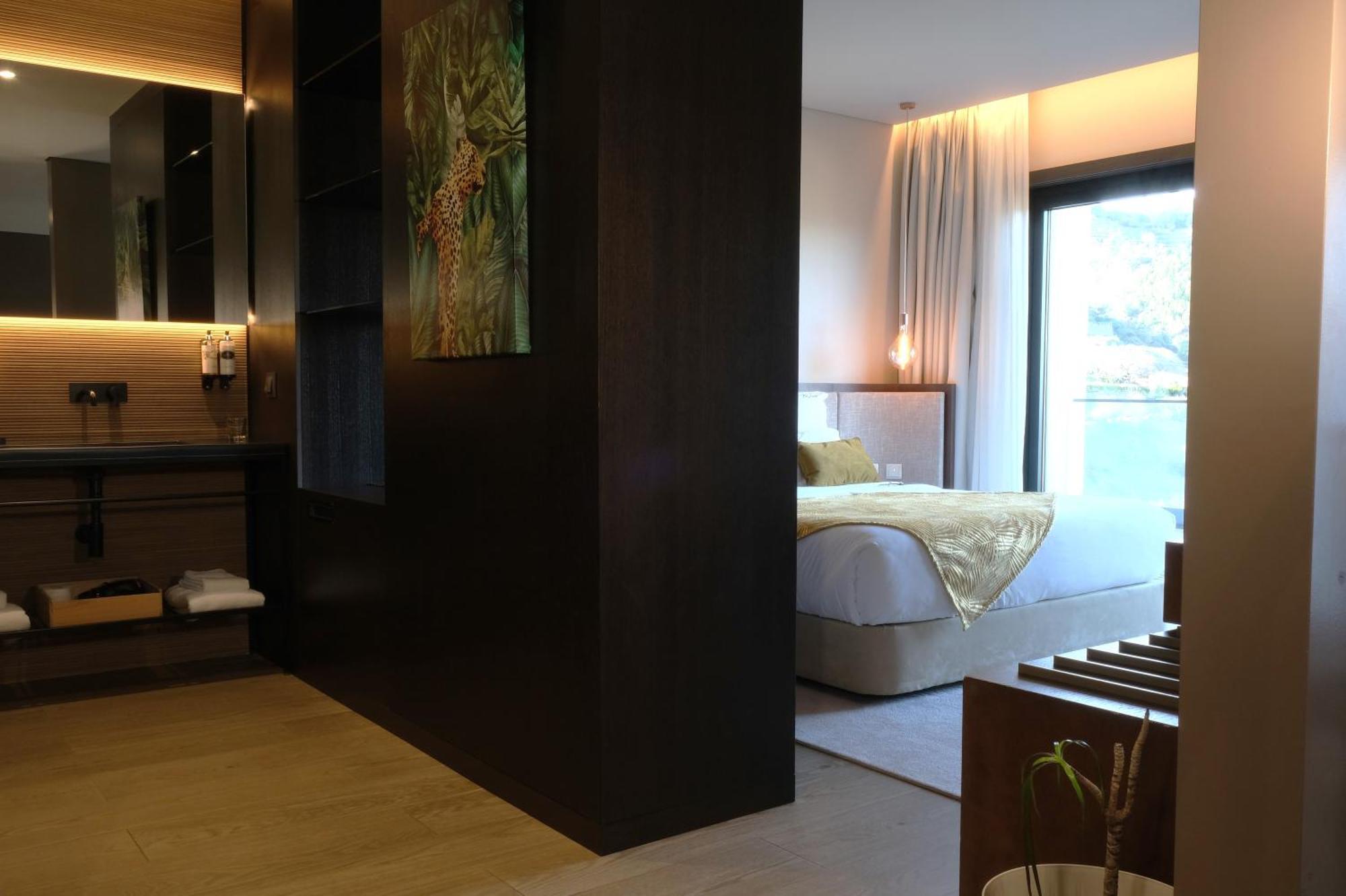 Mw Douro Wine & Spa ซานตามาร์ตาเดเปนาเกียว ภายนอก รูปภาพ A room at the hotel